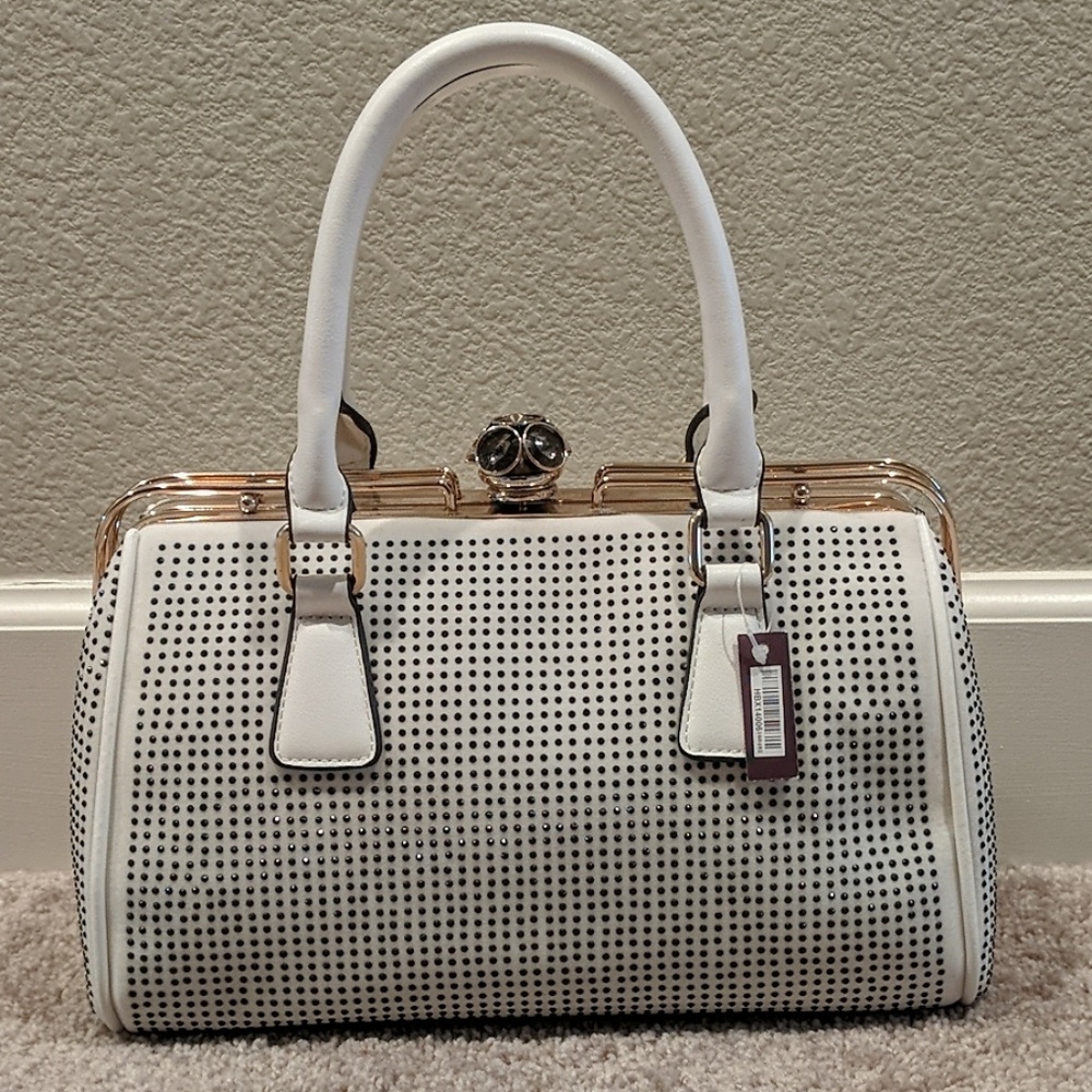 New... Beautiful Handbag